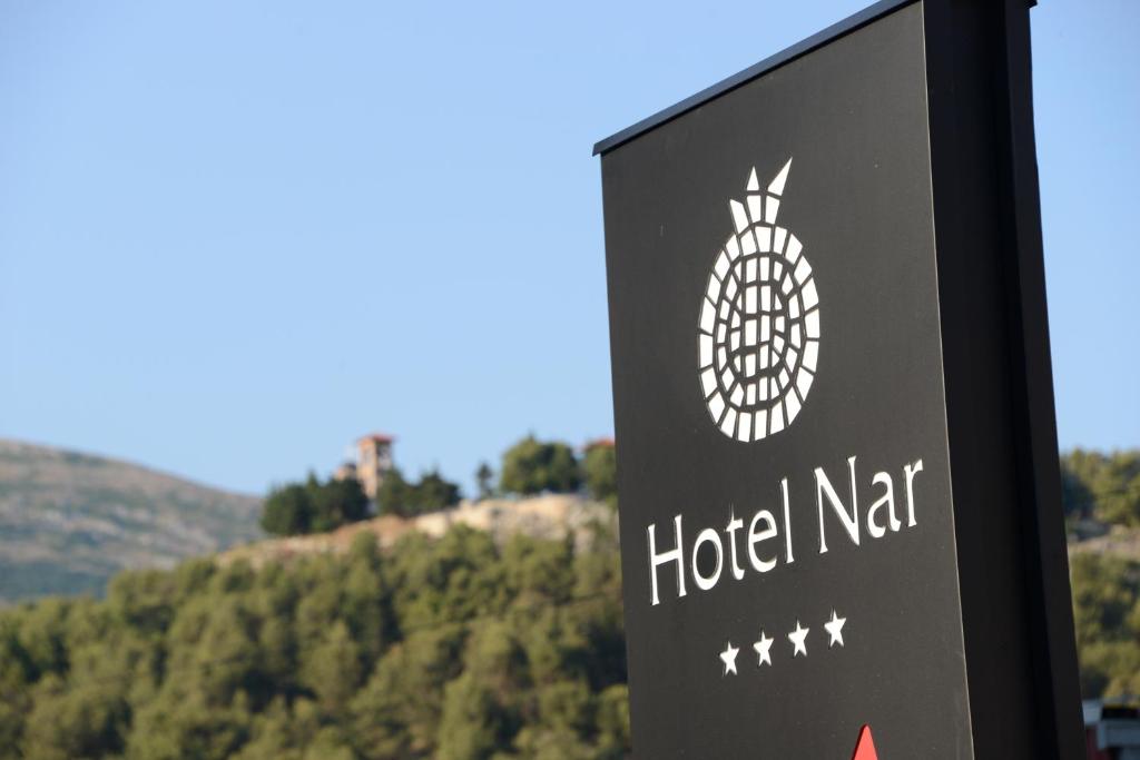 Nar Hotel - Tap to explore photos