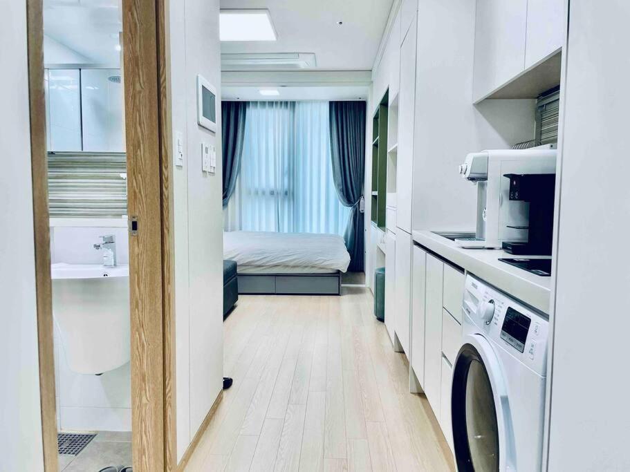 NEST Myeongdong Residence high floor #Namsan #Hanok village #Gyeongbok palace #Euljiro photo 2