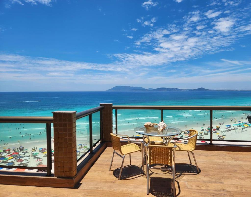 Triplex de luxo de frente para o mar em Cabo Frio (RJ) photo 1