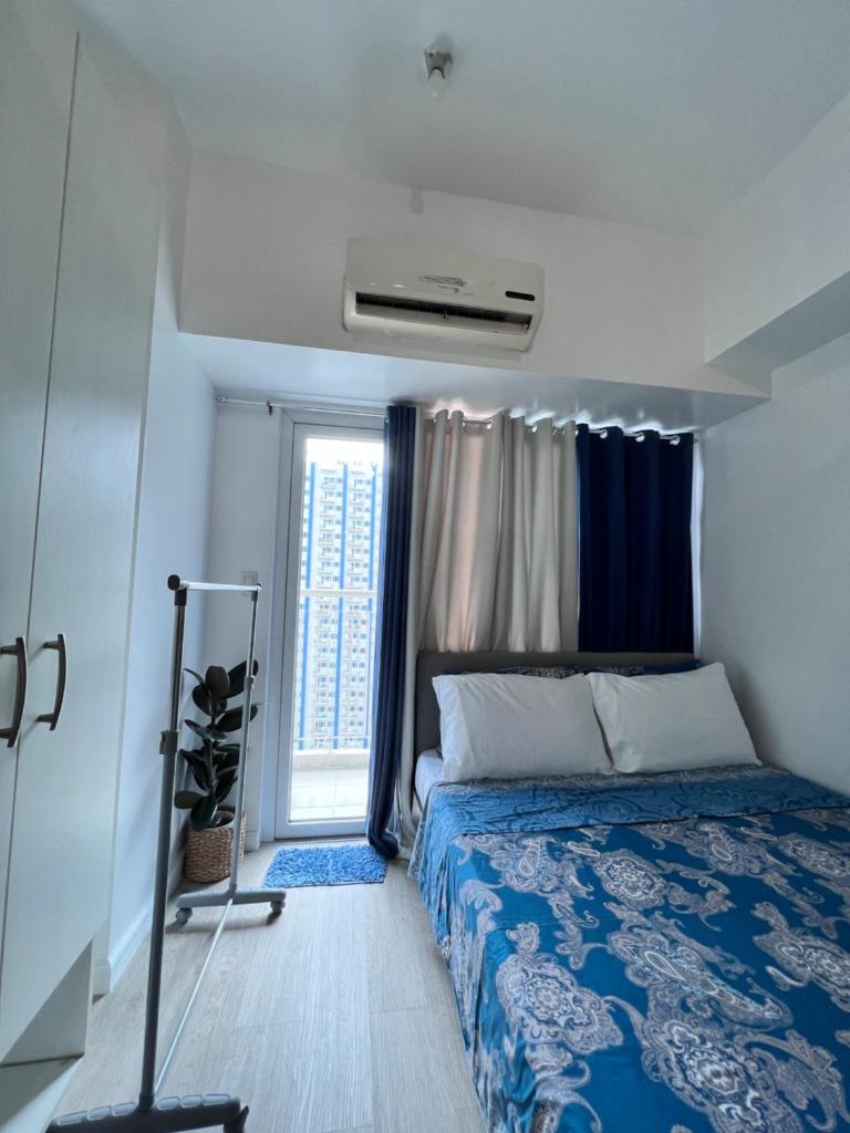 Studio Units at SM Light Residences Condo Beside Boni MRT Station photo 4
