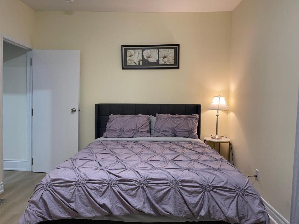 Luxury Suite with King Bed-4 minutes to The Falls photo 3