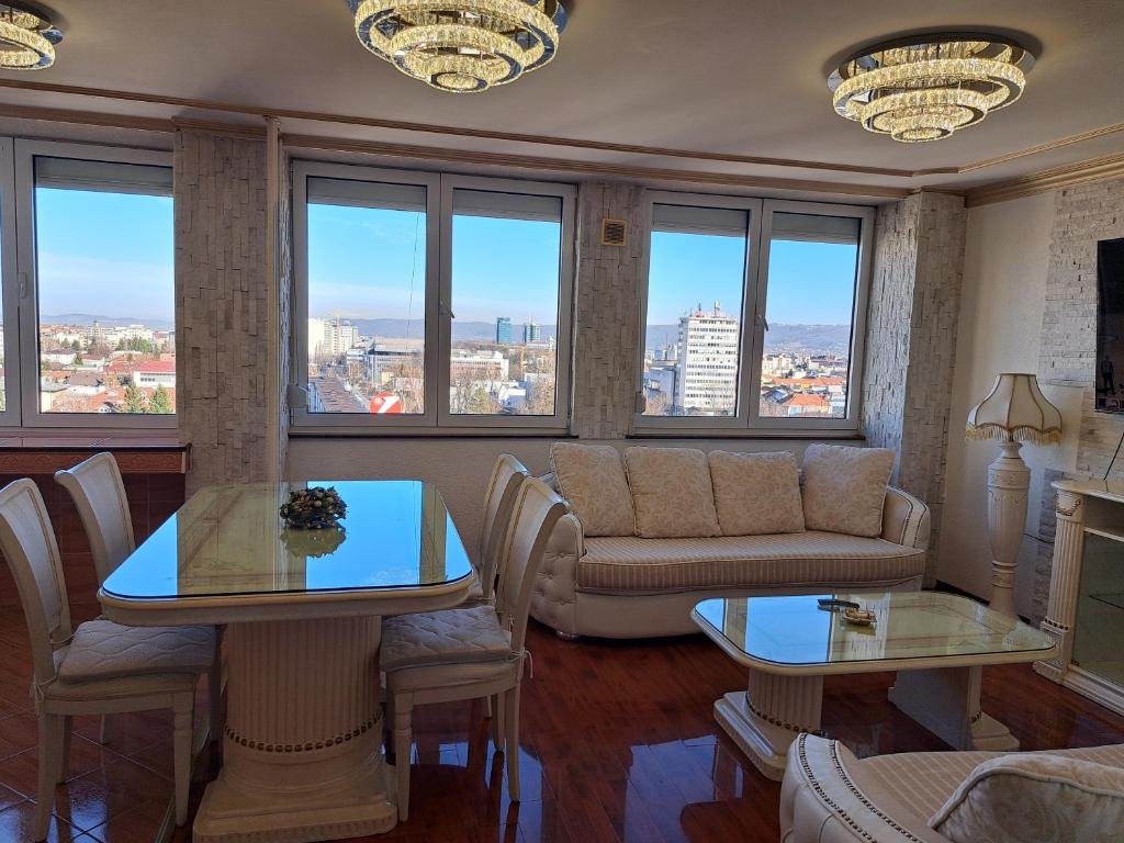 City View Apartment photo 2