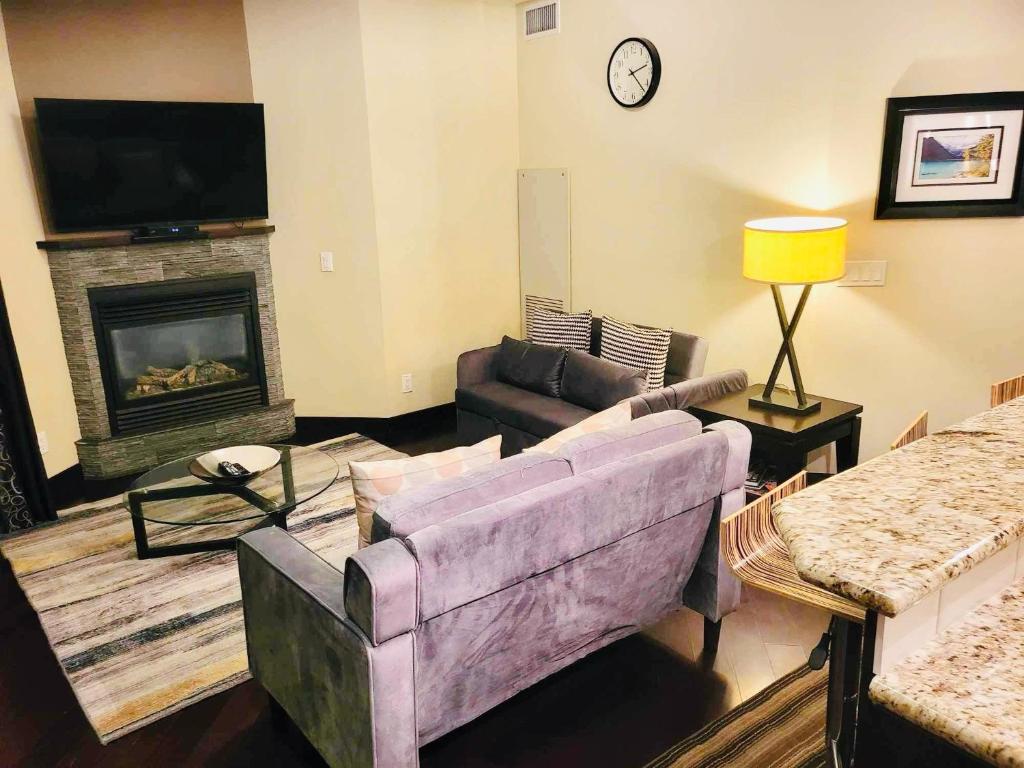 B&B 2br 1pullout Grand Rockies Resort photo 4