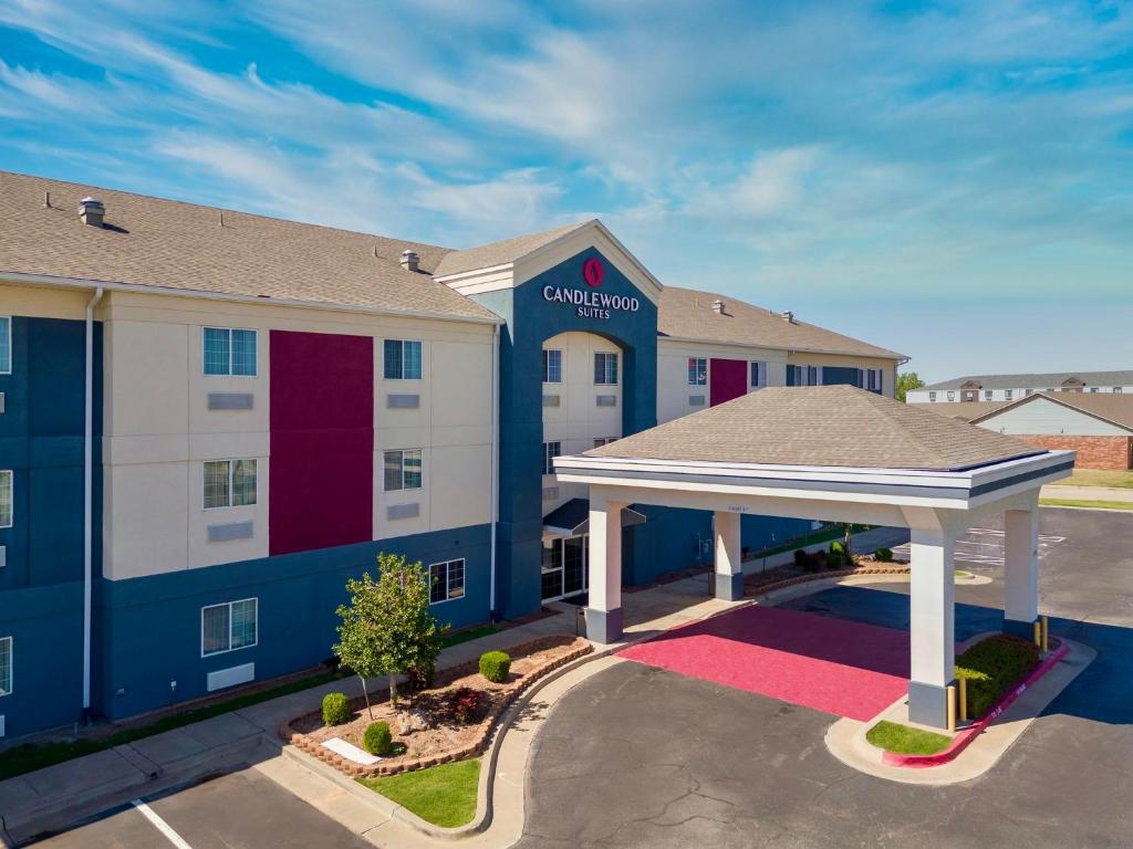 Candlewood Suites Oklahoma City-Moore, an IHG Hotel image