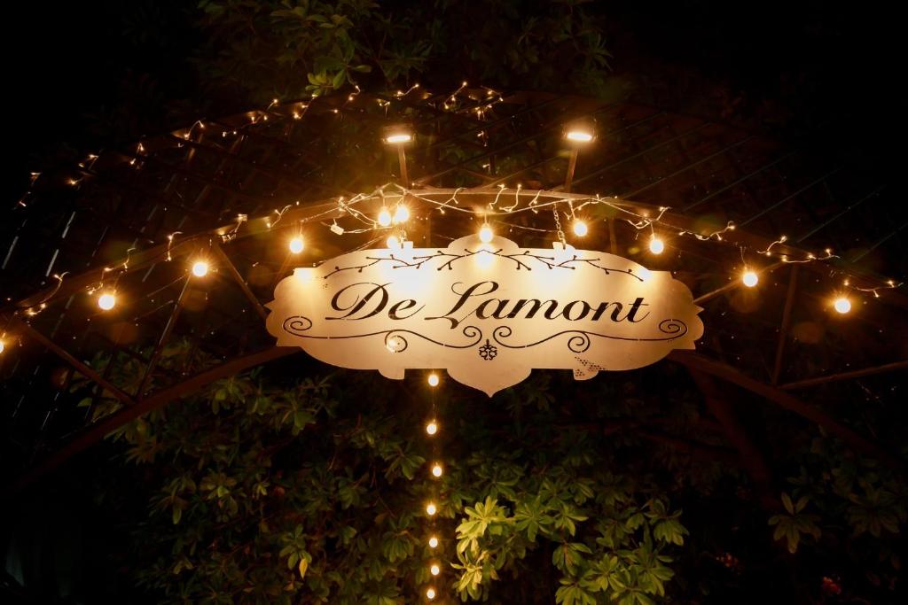 de lamont photo 1