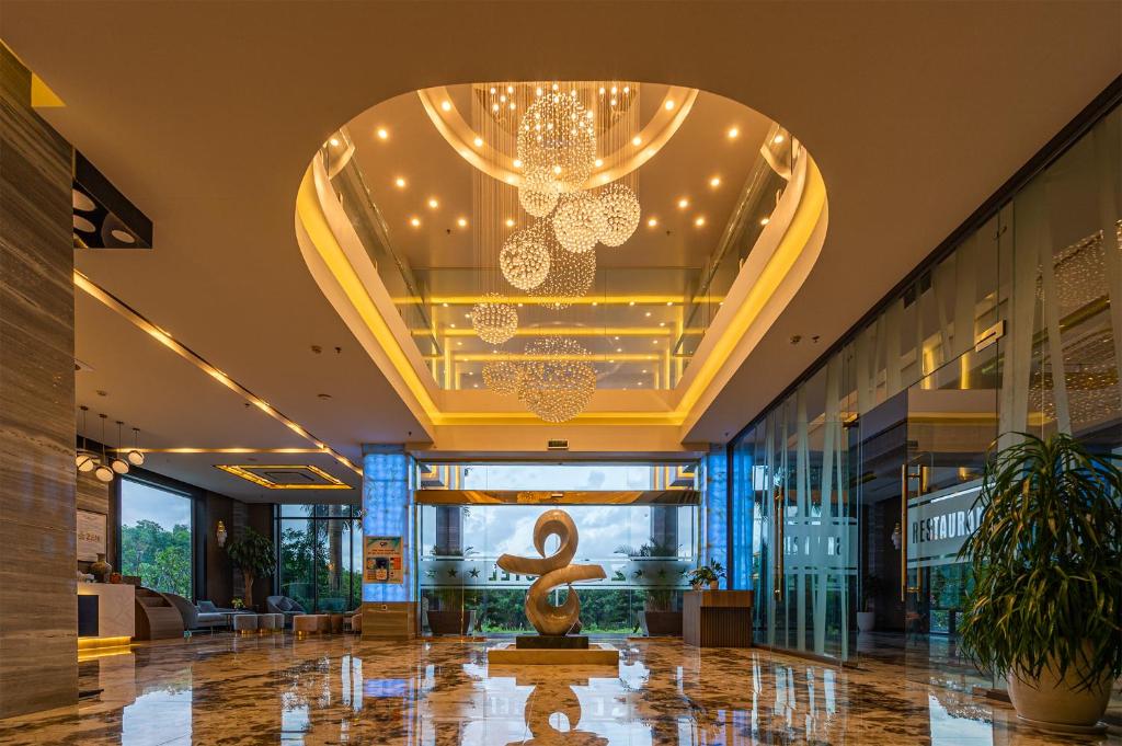 ZEN RIVERSIDE HOTEL & RESIDENCES