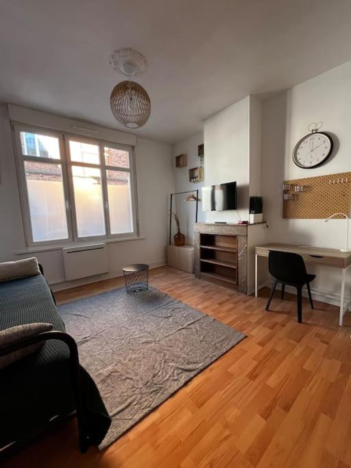 Beau studio cosy et meublé Loos lez Lille, France photo 1