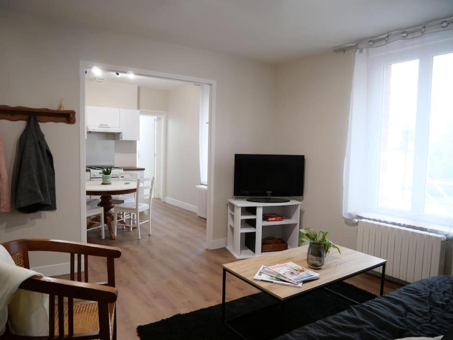 Appartement avec garage et cour photo 3