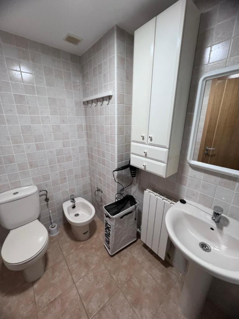 Apartamento en Sabiñánigo para grupos con amplia y soleada terraza photo 3