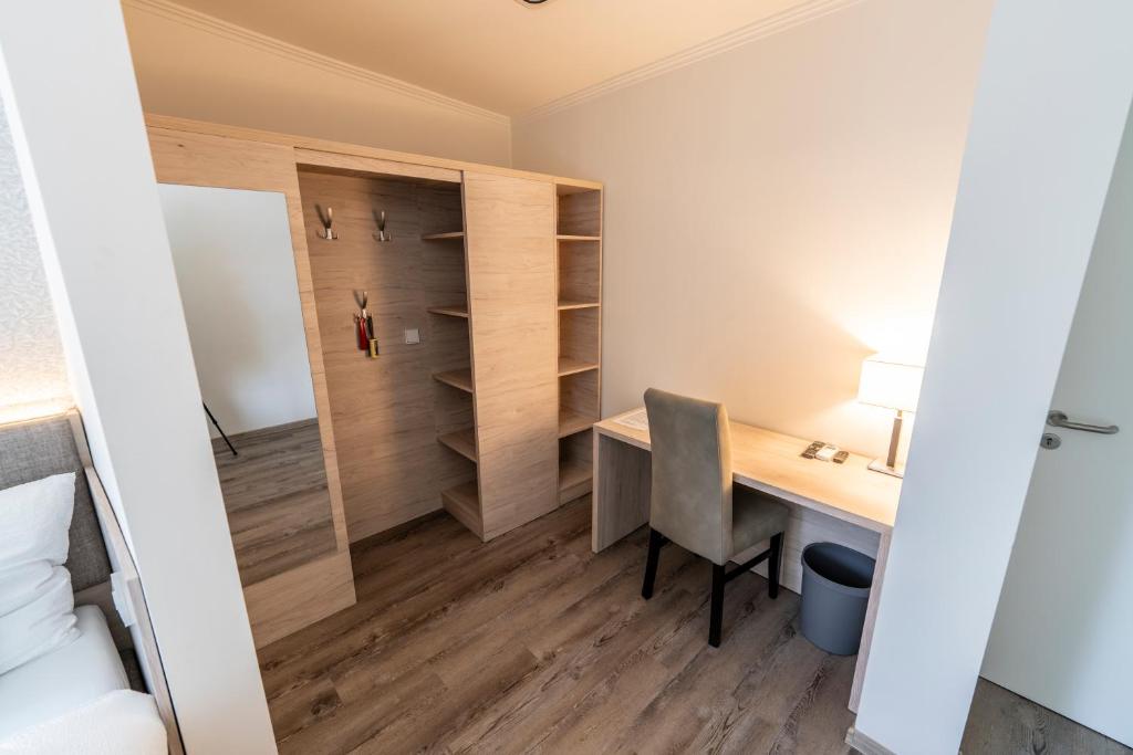 Hökis-Zimmervermietung 9 mit Küchenzeile photo 4