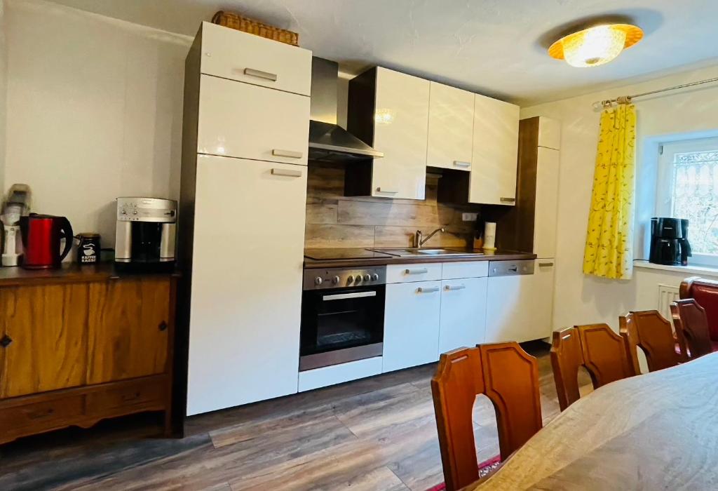 Ferienwohnung Almenrausch mit 110 m2 und sonniger Terrasse photo 4