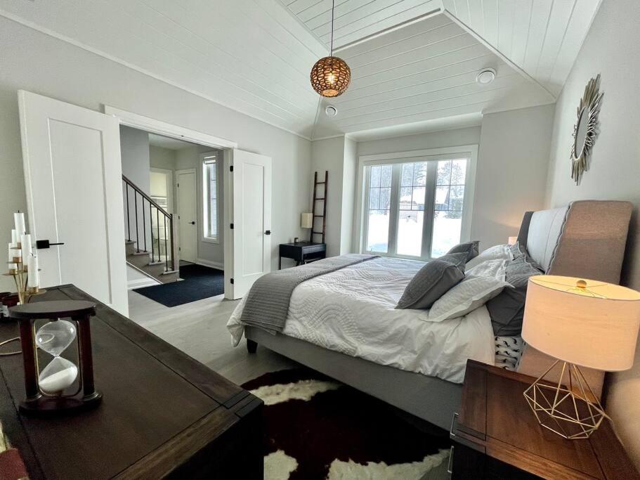 Cozy Muskoka 4-bedroom cottage on Lake Rosseau photo 3