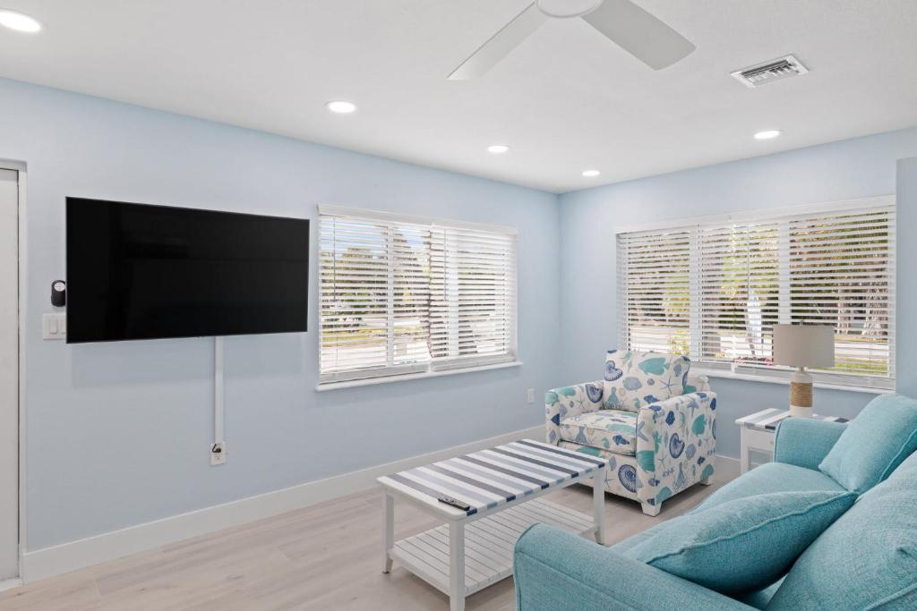 Caloosa Cottage at Palm View Inn of Sanibel with Bikes photo 1