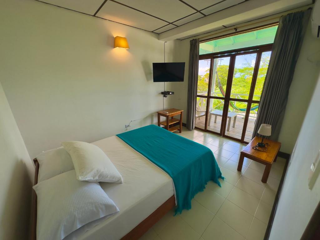South West Bay Cabañas photo 1