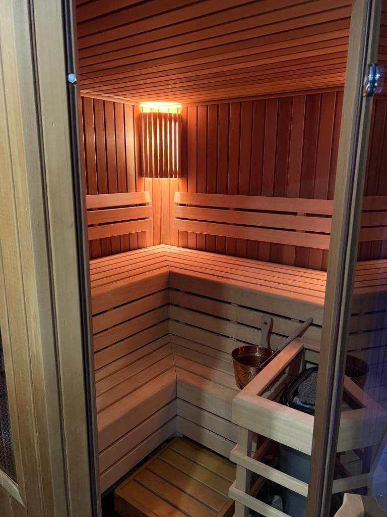 El Gallinero, Loft con sauna y jacuzzi photo 1