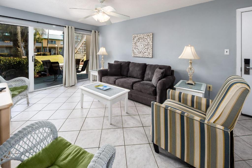 Seaspray Condos 204A image