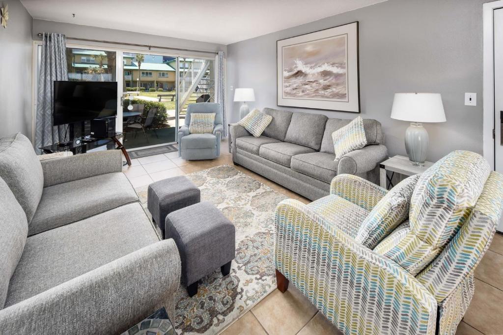 Seaspray Condos 112A image