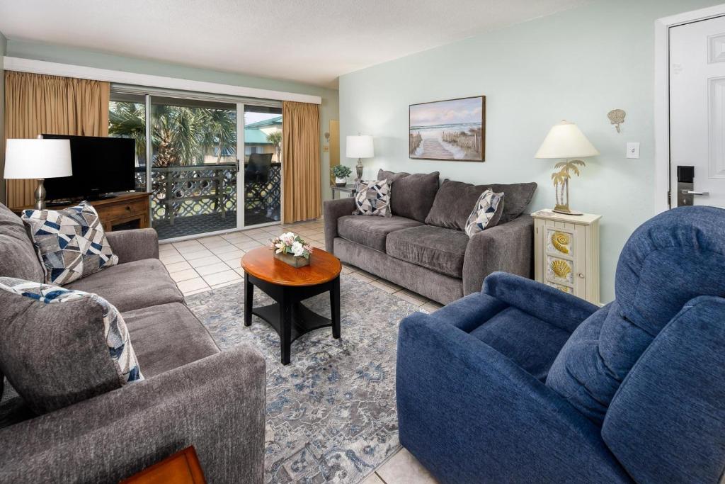 Seaspray Condos 104D photo 3