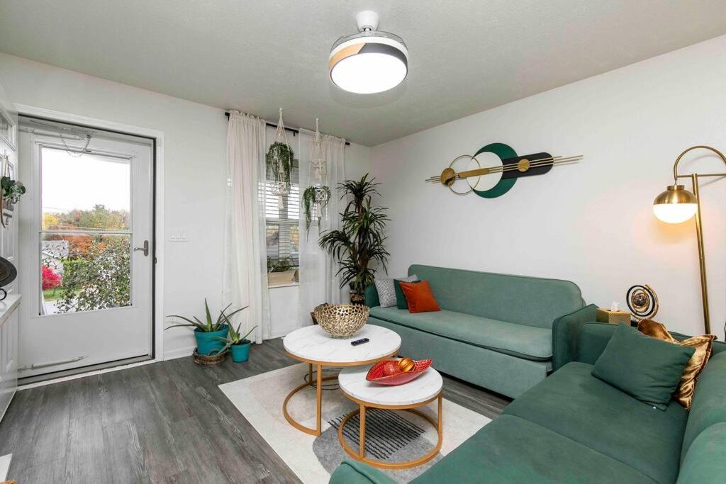 Family Friendly Home Close to Airport and Downtown photo 4