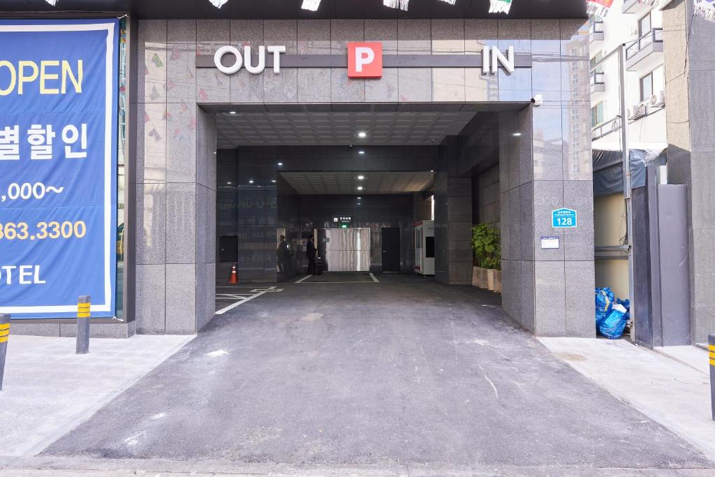 CS Hotel photo 4