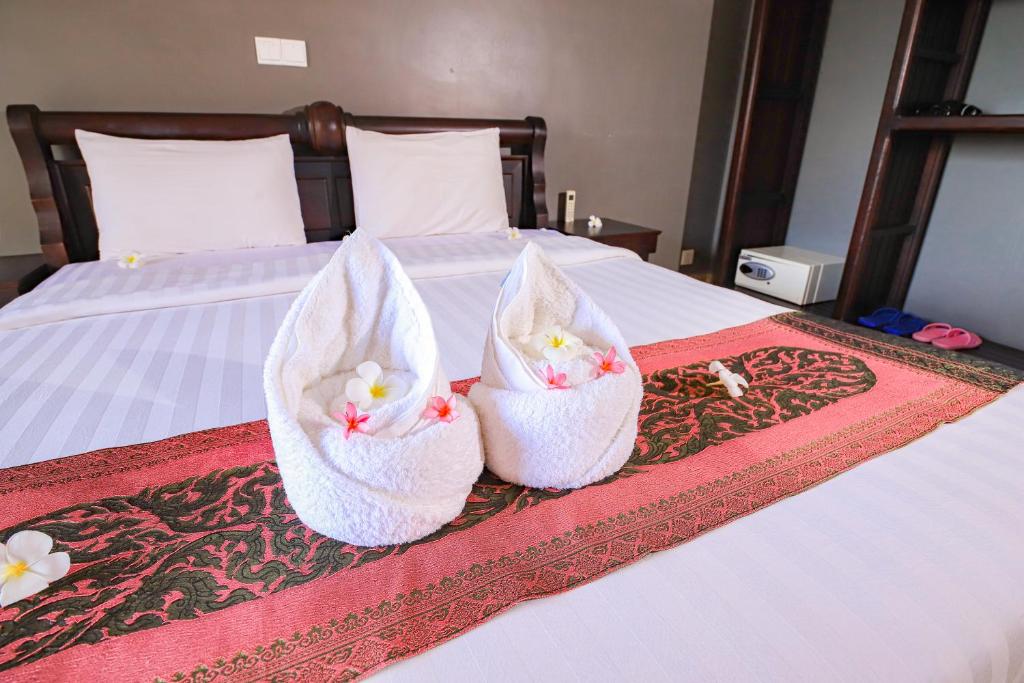Riviera Hotel & Resort Kep photo 1
