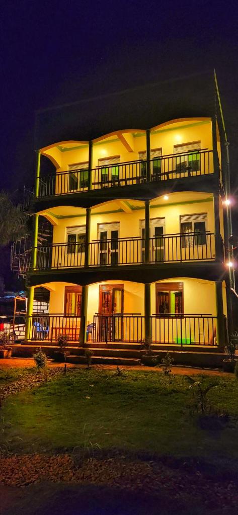 Lights of kazinga orphanage and homestay photo 1