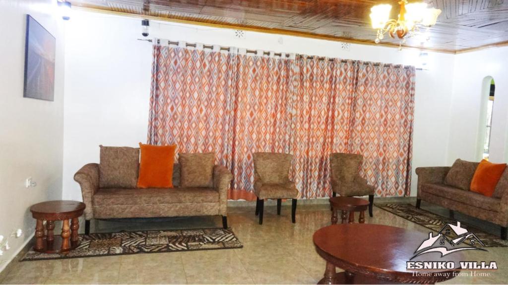 Esniko Villa photo 1