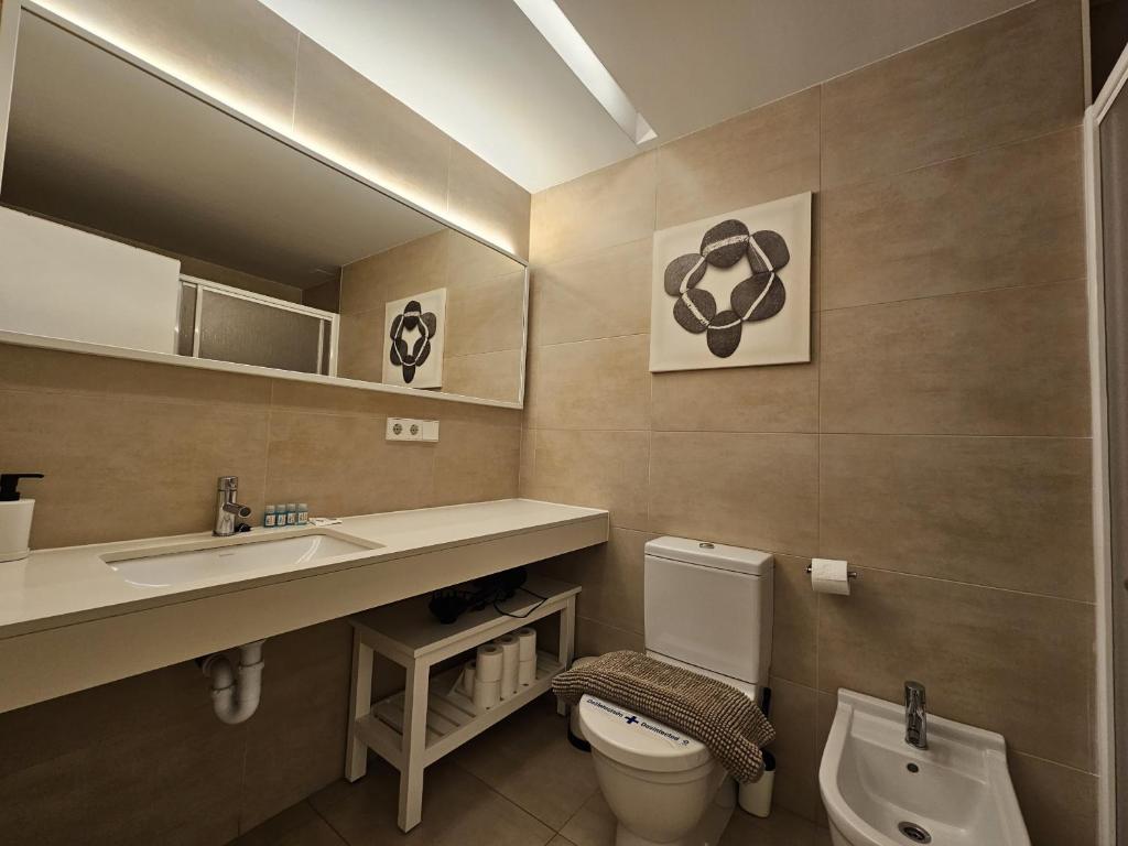 El primer balcón de Santo Domingo TuApartamento Boutique & Art photo 2