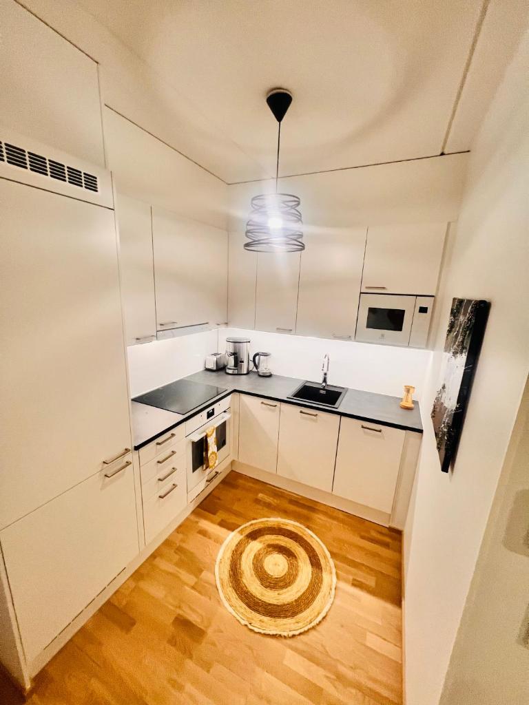 2 Room / Central Railway / Free parking photo 4