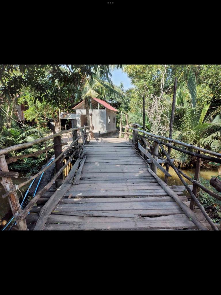 Pirates Arms Backpackers
