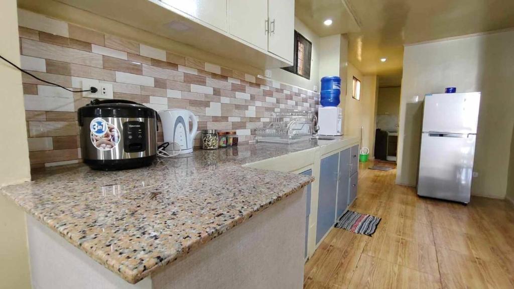 Ormoc City Gate 2 Apartment photo 3