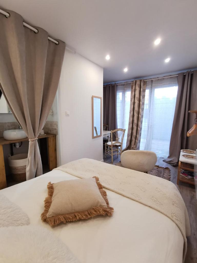 Au Poème du Chêne, Logement indépendant, Intimité, SPA et bien-être photo 4
