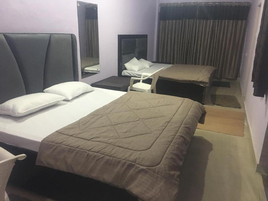 Ganpati apartment