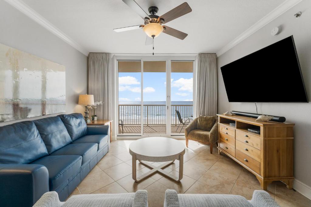 Azure Beach Resort by Panhandle Getaways photo 2