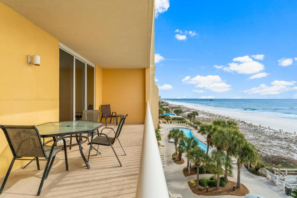 Azure Beach Resort by Panhandle Getaways photo 4