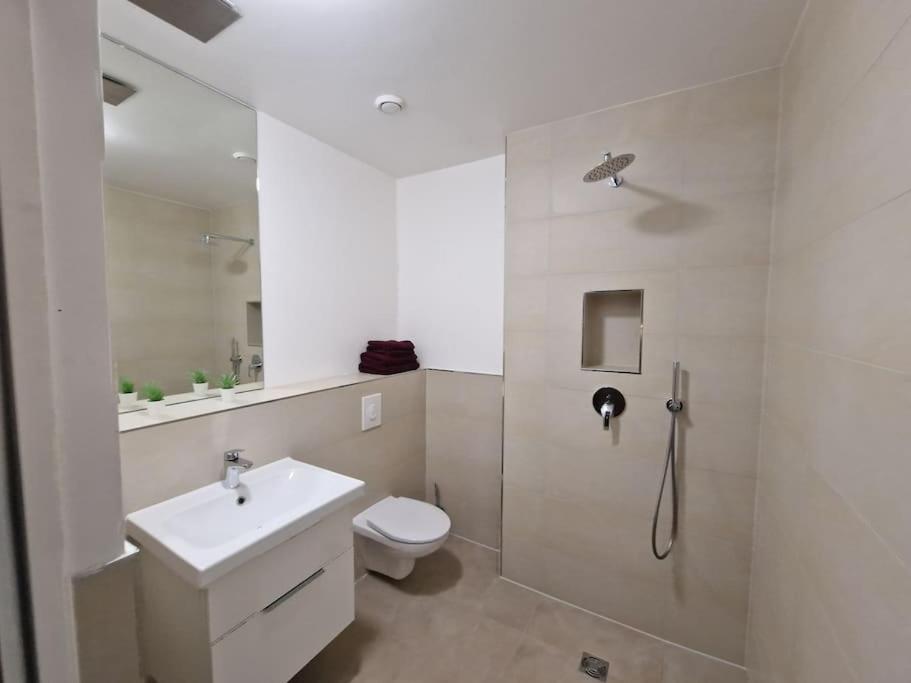 Central City Apartment - MIS photo 2