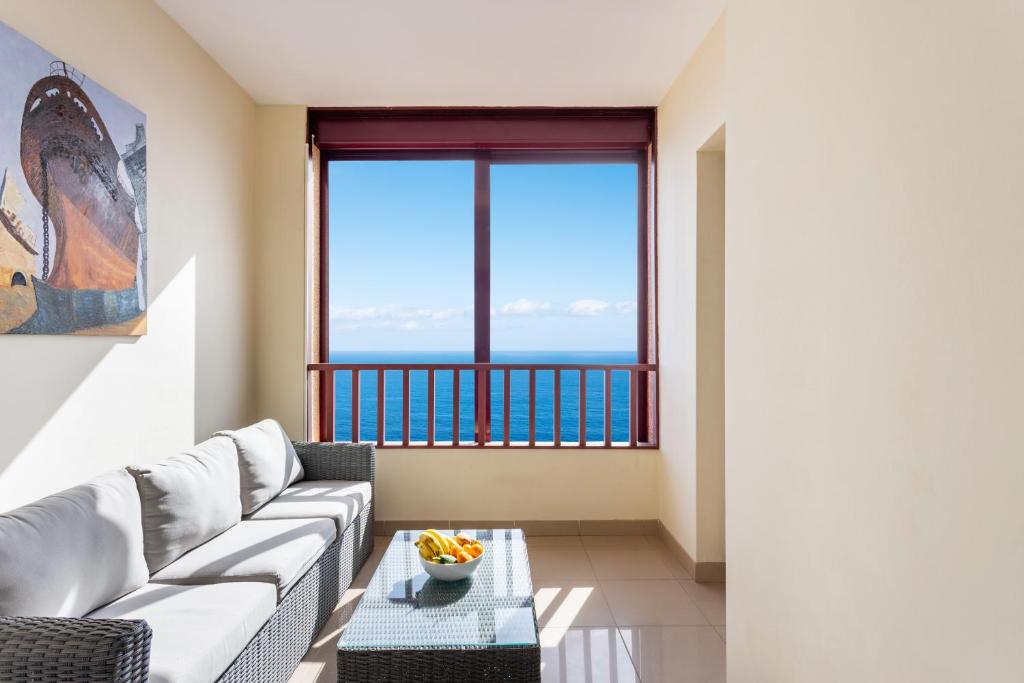 Home2Book Comfy Apartment With Ocean Views Radazul photo 1
