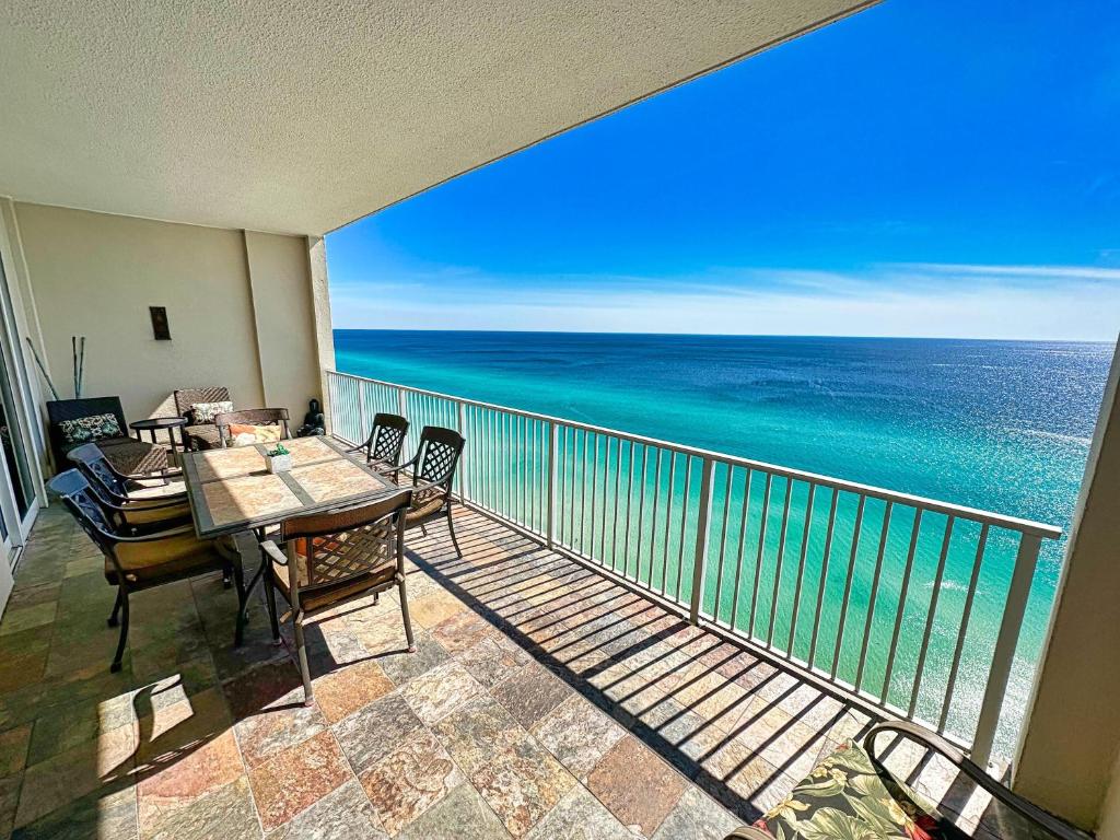 Ocean Reef 2105 image