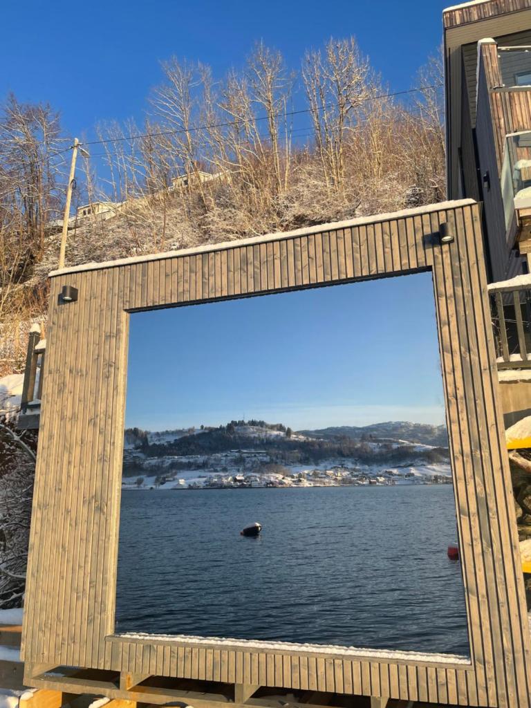 Panoramaresort in Hardangerfjorden With boat to rent - leilighet i sjøkanten ved Hardangerfjorden for 7 personer NEW sauna from desember 2023 photo 3