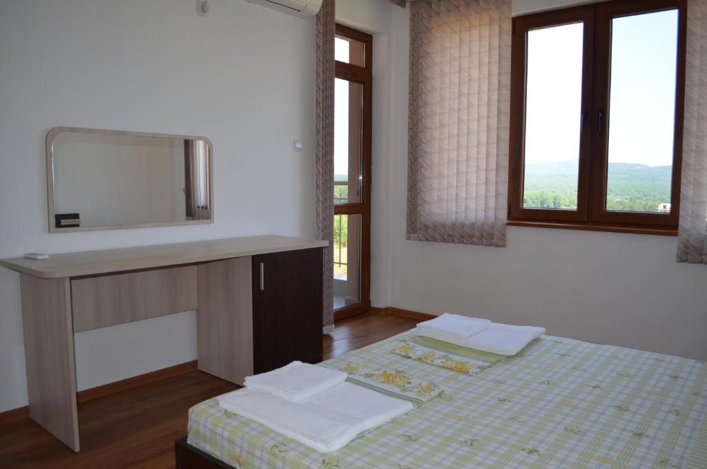 Апартаменты (Апартаменты с 1 спальней (для 5 взрослых) с балконом), Guest House Georgievi