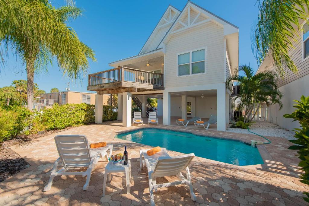 Seabreeze Cottage image