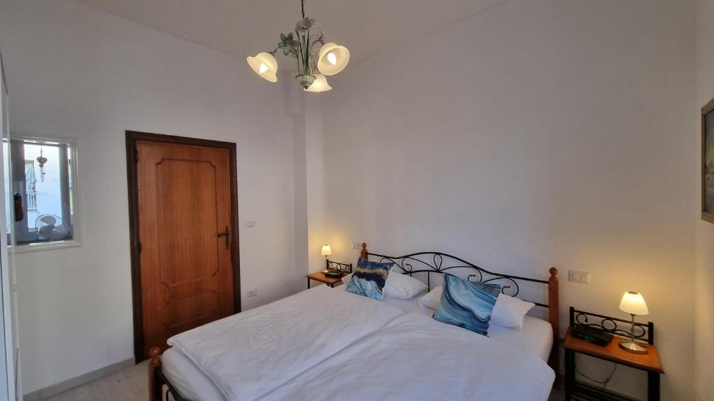 apartamento "il sole", 2 Balkone, Arbeitsplatz, WIFI photo 1