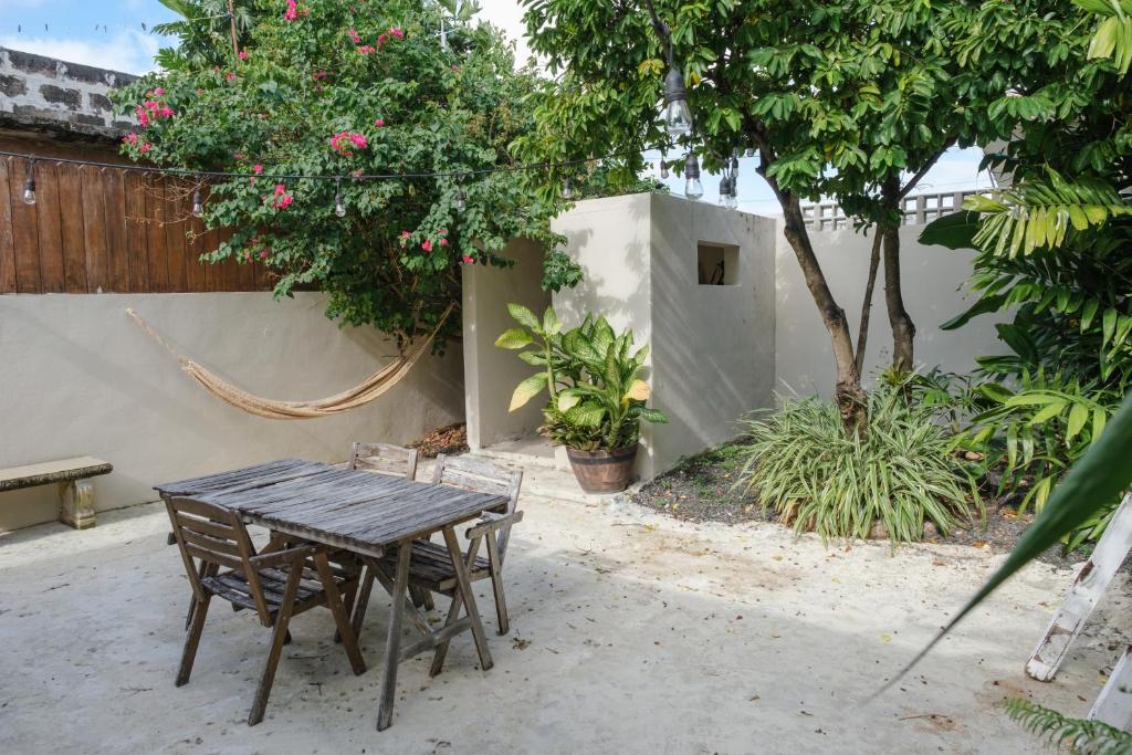 Dream Beach House by Sonsoleá Host photo 1