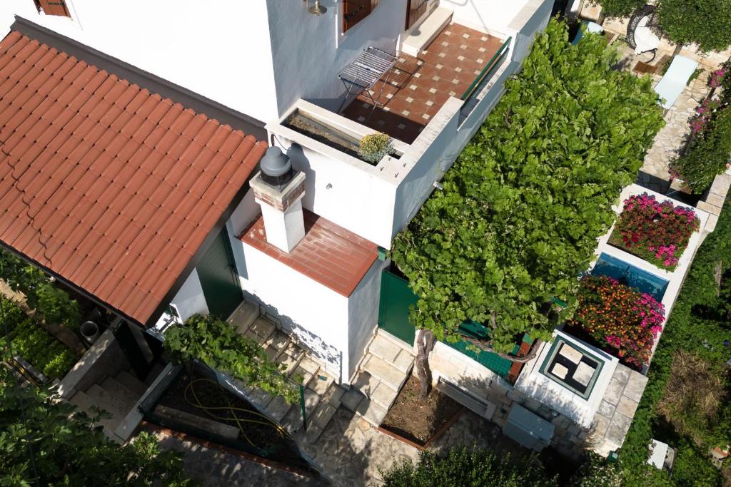 Holiday house with a parking space Mravince, Split - 19827 photo 1