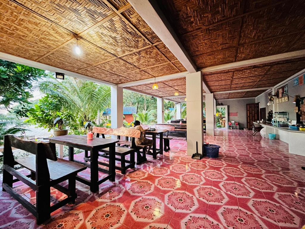 Lae Tawan Bungalow photo 2