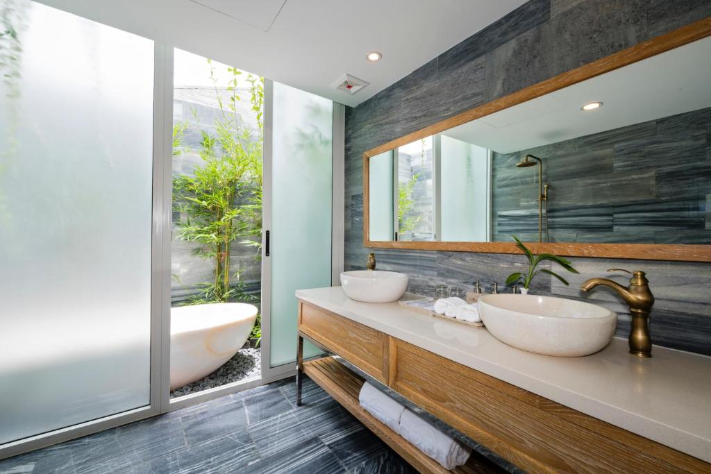 Cocoland River Beach Resort & Spa