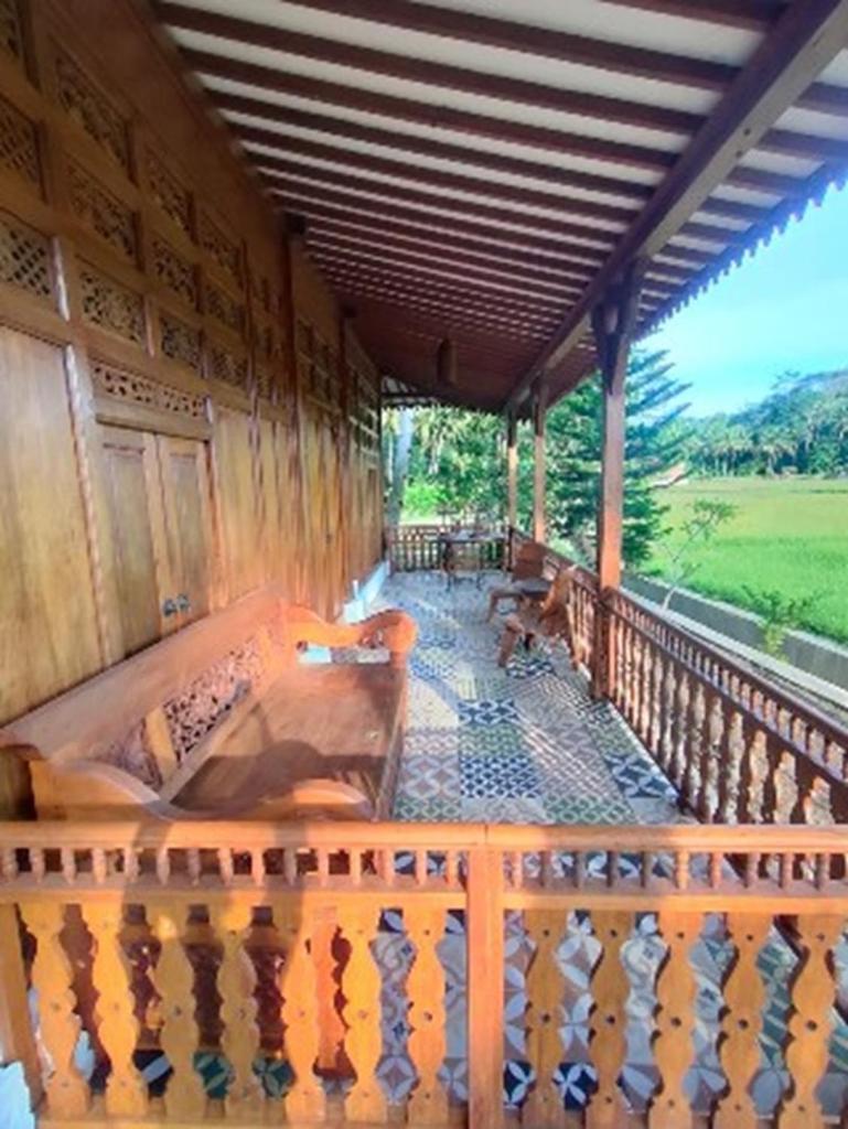 Villa Embun Batukaras photo 2