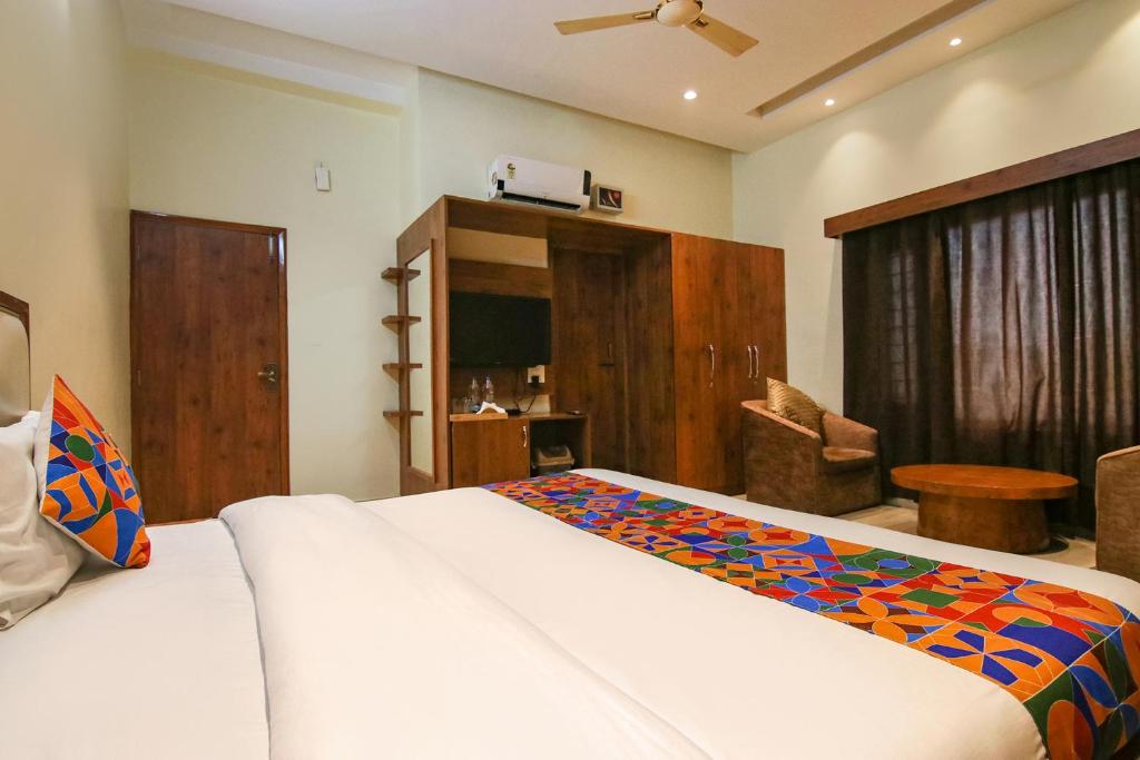 FabHotel K9 Regency photo 3