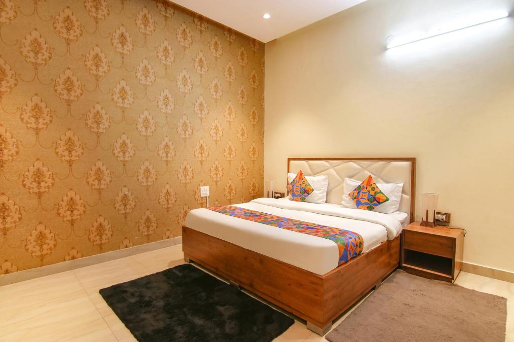 FabHotel K9 Regency photo 2