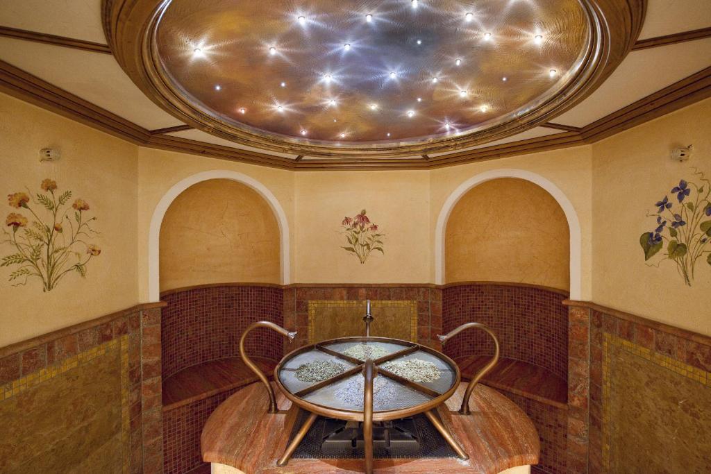Hotel Jagdhof Bed & Breakfast photo 3